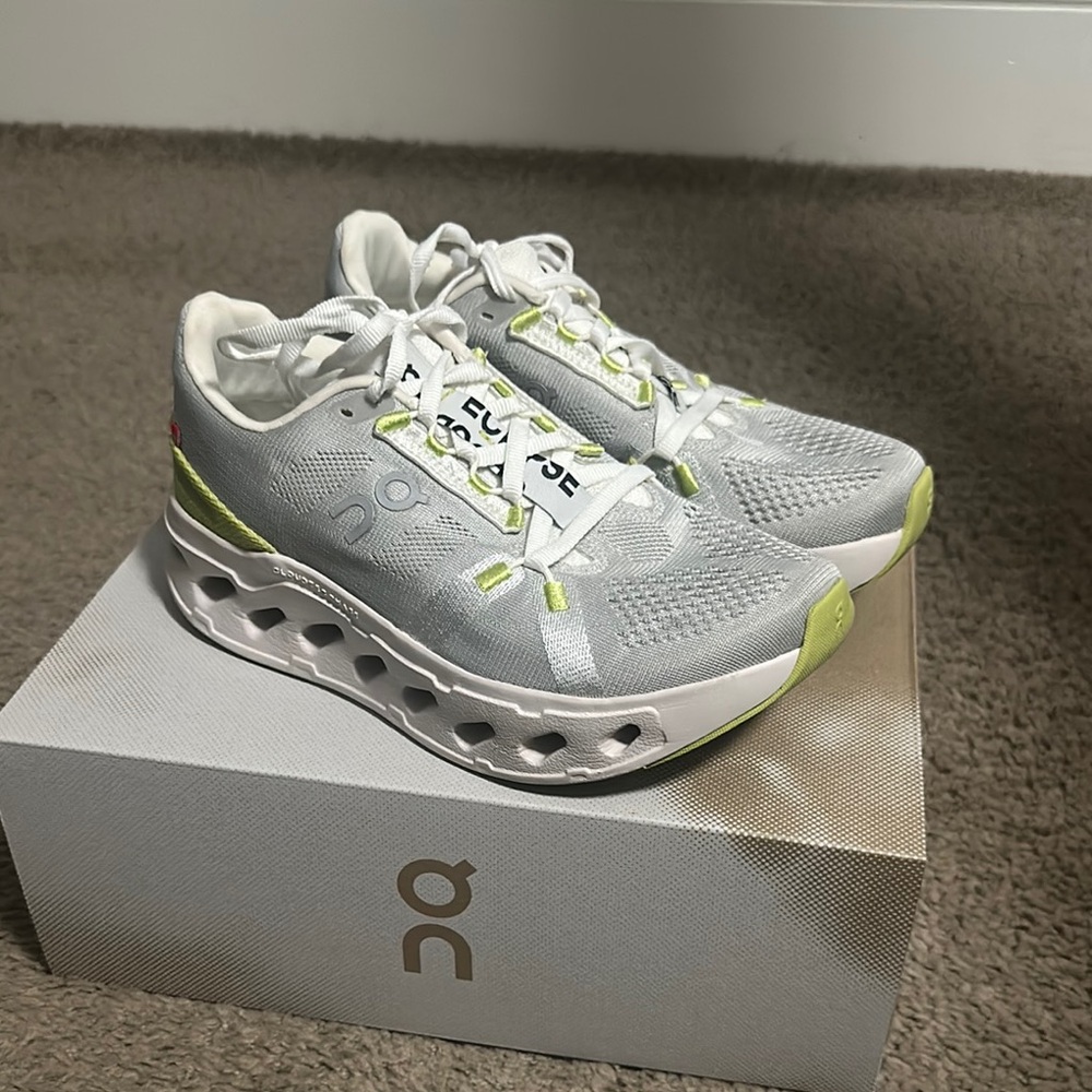 On Running Cloudeclipse Running Shoes - White/Sand - 6